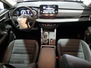 2023 Mitsubishi Outlander SE z VIN JA4J4UA86PZ057243, wystawiony jako Copart lot #53845105 z przebiegiem 8 628 mil mil oraz Szkoda całkowita • Salvage title. Historia ofert i sprzedaży dostępna na DreamBid. Obrazek 8.