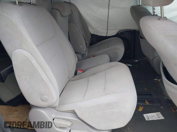 2020 Toyota Sienna LE Auto Access Seat с VIN 5TDKZ3DC1LS068541, выставлен на аукционе IAAI как лот 41688973 с пробегом 92 097 миль миль и . История ставок и продаж доступна на DreamBid. Изображение 8.