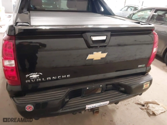 2012 Chevrolet Avalanche LTZ with VIN 3GNTKGE7XCG151943, listed as a IAAI auction lot 41774003 with 123,512 mi miles. Bid and sale history available at carsss.com. Image 16.