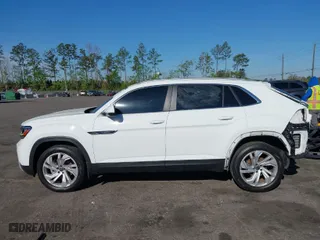2021 Volkswagen Atlas Cross Sport 3.6L V6 SEL with VIN 1V2EE2CA2MC227667, listed as a IAAI auction lot 41886405 with 41,928 mi miles. Bid and sale history available at carsss.com. Image 15.