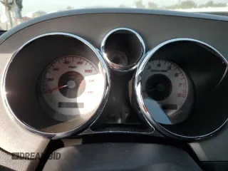 2007 Pontiac Solstice z VIN 1G2MB35B97Y117728, wystawiony jako Copart lot #87267724 z przebiegiem Nie podano mil oraz Szkoda całkowita • Salvage title. Historia ofert i sprzedaży dostępna na DreamBid. Obrazek 9.