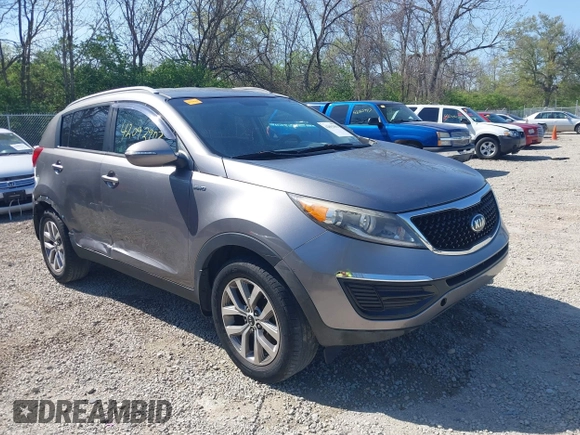 2014 Kia Sportage LX with VIN KNDPBCAC3E7587943, listed as a IAAI auction lot 42092903 with 153,483 mi miles and . Bid and sale history available at carsss.com. Image 1.