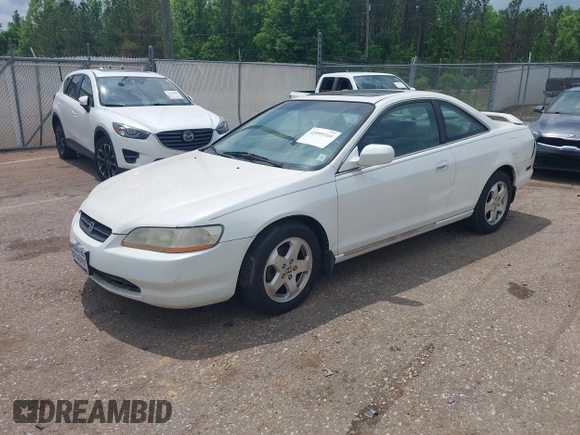 2000 Honda Accord EX z VIN 1HGCG2251YA001209, wystawiony jako IAAI lot #42099260 z przebiegiem 216 112 mil mil oraz . Historia ofert i sprzedaży dostępna na DreamBid. Obrazek 2.