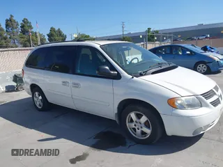 2005 Dodge Caravan SXT z VIN 2D4GP44L95R336090, wystawiony jako IAAI lot #42328818 z przebiegiem 272 347 mil mil oraz . Historia ofert i sprzedaży dostępna na DreamBid. Obrazek 1.
