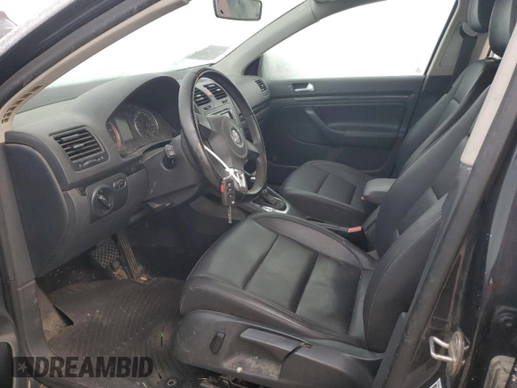2010 Volkswagen Jetta Wolfsburg Edition с VIN 3VWRA7AJ2AM152880, выставлен на аукционе Copart как лот 85272784 с пробегом 108 837 миль миль и Списание • Salvage title. История ставок и продаж доступна на DreamBid. Изображение 7.