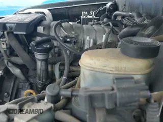 2001 Toyota Tundra Limited z VIN 5TBRT38171S140583, wystawiony jako IAAI lot #41291679 z przebiegiem 228 139 mil mil oraz . Historia ofert i sprzedaży dostępna na DreamBid. Obrazek 15.