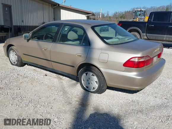 2000 Honda Accord LX z VIN 1HGCG1644YA057186, wystawiony jako IAAI lot #41780299 z przebiegiem 153 612 mil mil oraz . Historia ofert i sprzedaży dostępna na DreamBid. Obrazek 3.