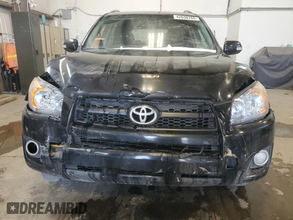 2011 Toyota RAV4 Sport z VIN 2T3RF4DV5BW117557, wystawiony jako Copart lot #42638765 z przebiegiem 148 095 mil mil oraz Szkoda całkowita • Salvage title. Historia ofert i sprzedaży dostępna na DreamBid. Obrazek 5.