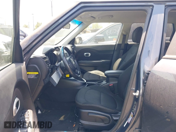 2016 Kia Soul + z VIN KNDJP3A54G7326607, wystawiony jako IAAI lot #39560246 z przebiegiem 122 430 mil mil oraz . Historia ofert i sprzedaży dostępna na DreamBid. Obrazek 5.