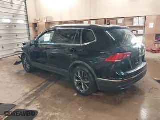 2022 Volkswagen Tiguan SE with VIN 3VV2B7AX0NM111869, listed as a IAAI auction lot 41621479 with 24,395 mi miles. Bid and sale history available at carsss.com. Image 3.