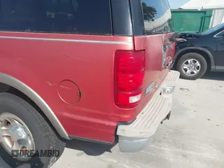 2000 Ford Expedition Eddie Bauer z VIN 1FMPU18L4YLA55368, wystawiony jako IAAI lot #42195865 z przebiegiem Nie podano mil oraz . Historia ofert i sprzedaży dostępna na DreamBid. Obrazek 6.