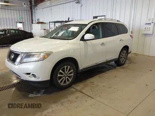 2014 Nissan Pathfinder SV with VIN 5N1AR2MM7EC687692, listed as a IAAI auction lot 42118491 with 175,209 mi miles. Bid and sale history available at carsss.com. Image 2.