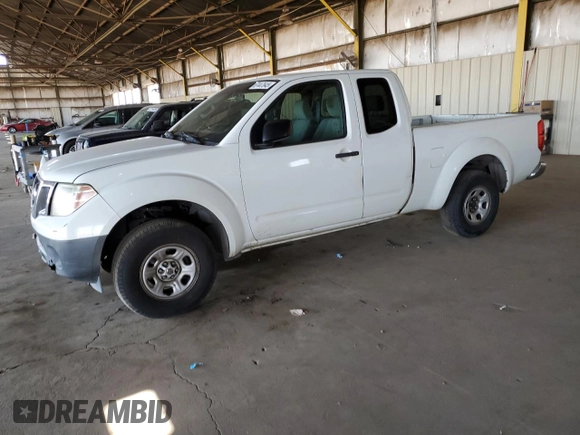 2013 Nissan Frontier S z VIN 1N6BD0CT2DN749097, wystawiony jako Copart lot #57447645 z przebiegiem 168 491 mil mil oraz Czysty tytuł • Clean title. Historia ofert i sprzedaży dostępna na DreamBid. Obrazek 1.