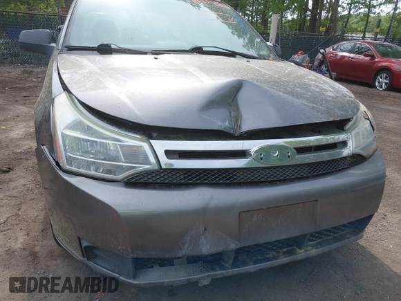 2010 Ford Focus SE with VIN 1FAHP3FNXAW125238, listed as a IAAI auction lot 42109371 with 179,761 mi miles. Bid and sale history available at carsss.com. Image 6.