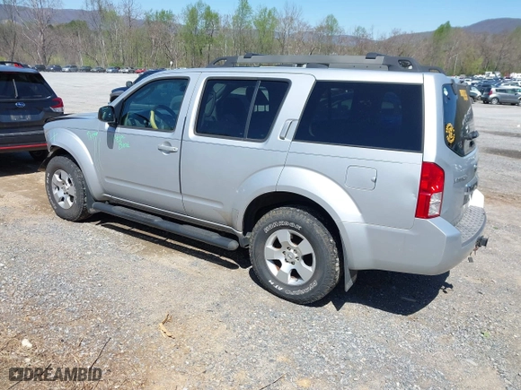 2011 Nissan Pathfinder SV with VIN 5N1AR1NN1BC626741, listed as a IAAI auction lot 41957479 with 204,128 mi miles. Bid and sale history available at carsss.com. Image 3.