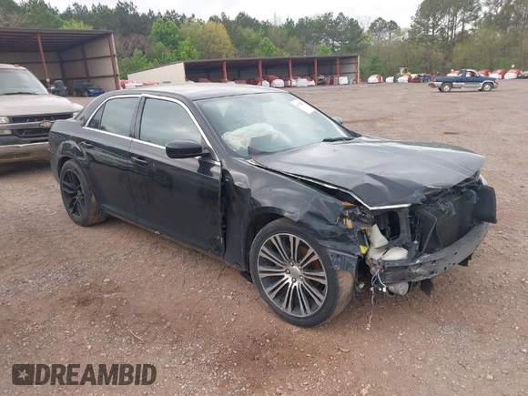 2013 Chrysler 300 with VIN 2C3CCABG4DH712280, listed as a IAAI auction lot 41471254 with 213,280 mi miles. Bid and sale history available at carsss.com. Image 1.