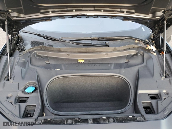 2024 Jaguar I-PACE R-Dynamic HSE with VIN SADHM2S19R1632208, listed as a Copart auction lot 82325754 with 3,281 mi miles and Salvage Title. Bid and sale history available at carsss.com. Image 13.