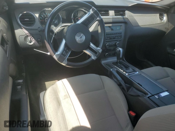 2014 Ford Mustang V6 with VIN 1ZVBP8EM1E5267136, listed as a Copart auction lot 58243345 with 62,751 mi miles and Salvage title. Bid and sale history available at DreamBid. Image 8.