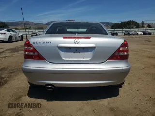 2004 Mercedes-Benz SLK 230/320 z VIN WDBKK65F54F299652, wystawiony jako Copart lot #57336085 z przebiegiem 98 452 mil mil oraz Szkody całkowita. Historia ofert i sprzedaży dostępna na DreamBid. Obrazek 6.
