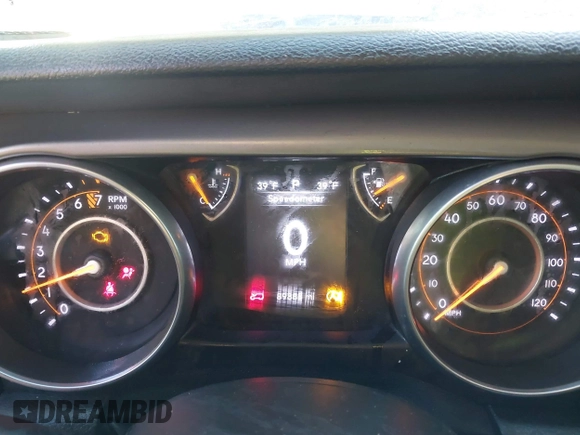 2018 Jeep Wrangler Unlimited Sport S z VIN 1C4HJXDG9JW172686, wystawiony jako IAAI lot #41742837 z przebiegiem 89 888 mil mil oraz . Historia ofert i sprzedaży dostępna na DreamBid. Obrazek 7.