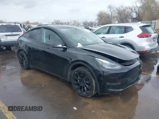 2023 Tesla Model Y Long Range with VIN 7SAYGDEE5PF766685, listed as a IAAI auction lot 41933729 with 25,959 mi miles and . Bid and sale history available at DreamBid. Image 1.