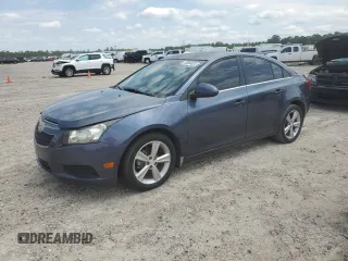 2014 Chevrolet Cruze 2LT с VIN 1G1PE5SB2E7312047, выставлен на аукционе Copart как лот 55664035 с пробегом 127 878 миль миль и Чистый • Clean title. История ставок и продаж доступна на DreamBid. Изображение 1.