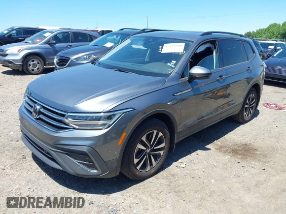 2024 Volkswagen Tiguan S with VIN 3VVRB7AX5RM142006, listed as a IAAI auction lot 42199560 with 235 mi miles and . Bid and sale history available at DreamBid. Image 17.