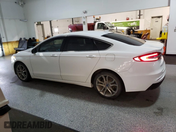 2019 Ford Fusion SEL with VIN 3FA6P0CDXKR118649, listed as a Copart auction lot 43173925 with 111,732 mi miles and Clean Title. Bid and sale history available at carsss.com. Image 2.