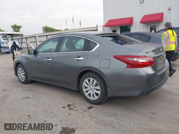 2018 Nissan Altima 2.5 SR with VIN 1N4AL3AP3JC165961, listed as a IAAI auction lot 41875782 with 56,252 mi miles. Bid and sale history available at carsss.com. Image 14.