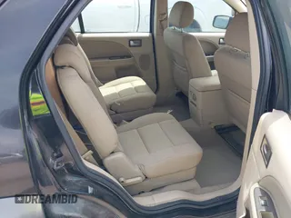 2005 Ford Freestyle SE z VIN 1FMZK01155GA31022, wystawiony jako IAAI lot #42042252 z przebiegiem 138 615 mil mil oraz . Historia ofert i sprzedaży dostępna na DreamBid. Obrazek 8.