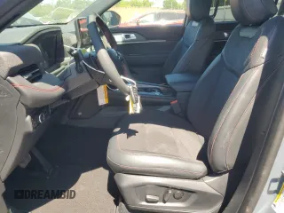 2025 Ford Explorer ST with VIN 1FMWK8GC4SGB16875, listed as a Copart auction lot 50733035 with 140 mi miles and Salvage Title. Bid and sale history available at carsss.com. Image 7.