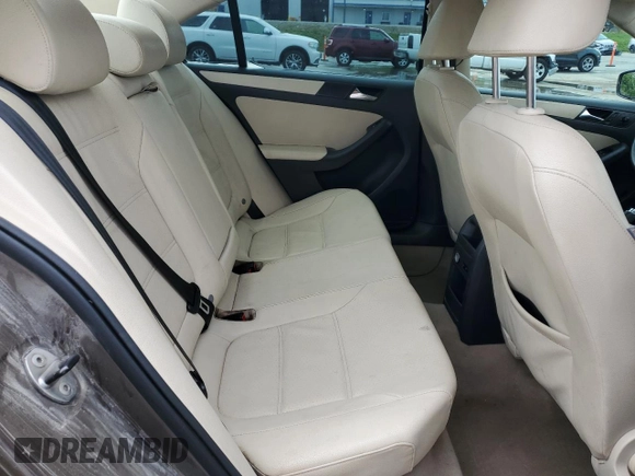 2011 Volkswagen Jetta SE с VIN 3VWBZ7AJ3BM321929, выставлен на аукционе Copart как лот 53988565 с пробегом 122 138 миль миль и Списание • Salvage title. История ставок и продаж доступна на DreamBid. Изображение 10.