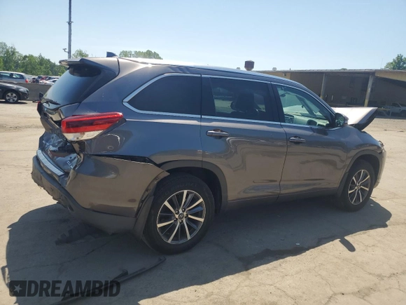 2017 Toyota Highlander XLE with VIN 5TDJZRFH9HS412874, listed as a Copart auction lot 62018815 with 109,212 mi miles and Salvage title. Bid and sale history available at DreamBid. Image 3.