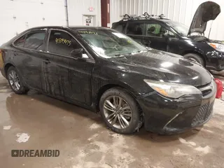 2017 Toyota Camry XLE z VIN 4T1BF1FK8HU772784, wystawiony jako IAAI lot #41595475 z przebiegiem Nie podano mil oraz . Historia ofert i sprzedaży dostępna na DreamBid. Obrazek 1.