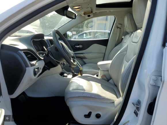 2022 Jeep Cherokee Latitude Lux with VIN 1C4PJMMX4ND509843, listed as a Copart auction lot 59394325 with 81,977 mi miles and Non repairable. Bid and sale history available at DreamBid. Image 7.