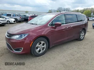 2017 Chrysler Pacifica Touring L Plus z VIN 2C4RC1EG7HR511734, wystawiony jako Copart lot #54512335 z przebiegiem 160 877 mil mil oraz Czysty tytuł • Clean title. Historia ofert i sprzedaży dostępna na DreamBid. Obrazek 1.