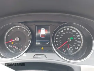 2020 Volkswagen Atlas с VIN 1V2YC2CA4LC215683, выставлен на аукционе IAAI как лот 42235522 с пробегом 53 189 миль миль и . История ставок и продаж доступна на DreamBid. Изображение 7.