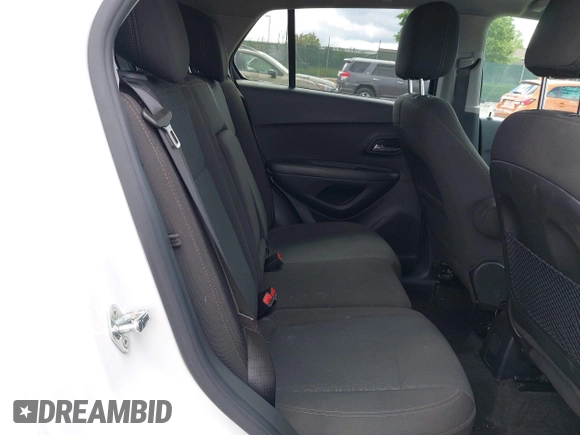 2021 Chevrolet Trax LS with VIN KL7CJKSB8MB302437, listed as a IAAI auction lot 42340173 with 26,159 mi miles and . Bid and sale history available at DreamBid. Image 8.