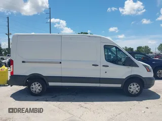 2018 Ford Transit с VIN 1FTYR2CG8JKA03392, выставлен на аукционе IAAI как лот 42525654 с пробегом 218 383 миль миль и . История ставок и продаж доступна на DreamBid. Изображение 13.