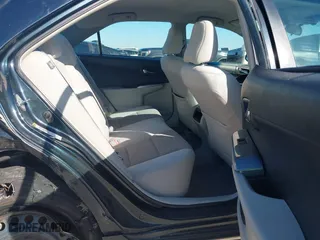 2013 Toyota Camry Hybrid LE with VIN 4T1BD1FK6DU070138, listed as a IAAI auction lot 41668658 with 148,065 mi miles. Bid and sale history available at carsss.com. Image 8.