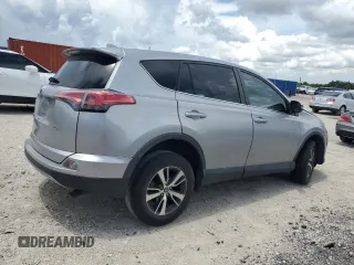 2018 Toyota RAV4 XLE z VIN 2T3WFREVXJW449975, wystawiony jako Copart lot #63962615 z przebiegiem 78 410 mil mil oraz Szkoda całkowita • Salvage title. Historia ofert i sprzedaży dostępna na DreamBid. Obrazek 3.