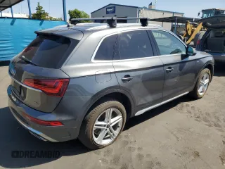 2021 Audi Q5 Premium with VIN WA1G2AFY0M2043639, listed as a Copart auction lot 60105855 with 63,458 mi miles and Salvage title. Bid and sale history available at DreamBid. Image 3.