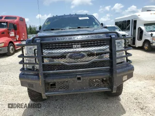 2019 Ford F-350 XL with VIN 1FT8W3DT0KEE63303, listed as a Copart auction lot 59960655 with Not provided miles and Salvage title. Bid and sale history available at DreamBid. Image 5.