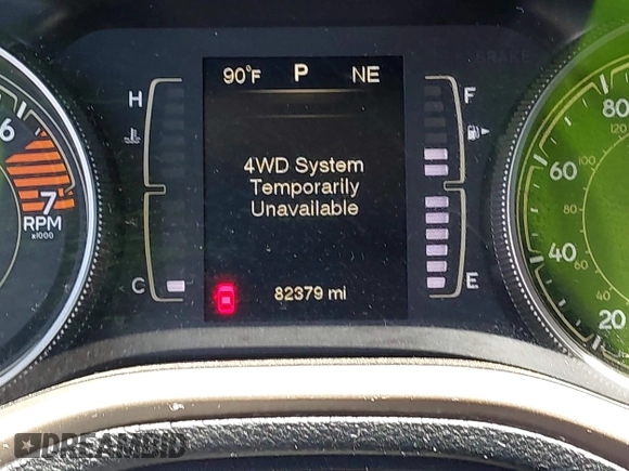 2016 Jeep Cherokee Latitude with VIN 1C4PJMCB5GW199103, listed as a IAAI auction lot 41929758 with 82,379 mi miles. Bid and sale history available at carsss.com. Image 15.
