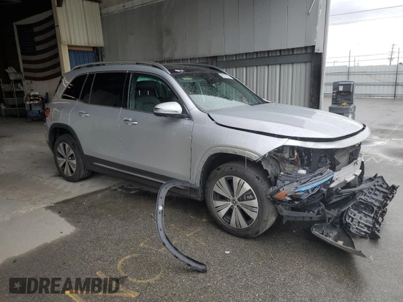 2023 Mercedes-Benz EQB 300 z VIN W1N9M0KB8PN052962, wystawiony jako Copart lot #48611095 z przebiegiem 17 663 mil mil oraz Szkoda całkowita • Salvage title. Historia ofert i sprzedaży dostępna na DreamBid. Obrazek 4.