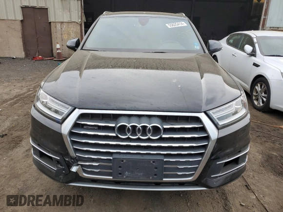 2018 Audi Q7 Premium with VIN WA1AAAF72JD000694, listed as a Copart auction lot 55625414 with 55,602 mi miles and Salvage title. Bid and sale history available at DreamBid. Image 5.