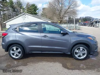 2019 Honda HR-V LX with VIN 3CZRU6H30KG718301, listed as a IAAI auction lot 41882469 with 75,686 mi miles. Bid and sale history available at carsss.com. Image 13.