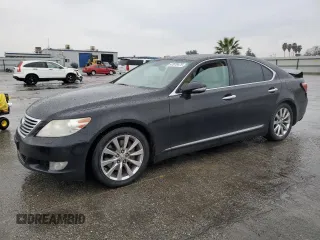 2011 Lexus LS 460 z VIN JTHBL5EF3B5103427, wystawiony jako Copart lot #47878475 z przebiegiem 72 292 mil mil oraz Szkody całkowita. Historia ofert i sprzedaży dostępna na DreamBid. Obrazek 1.