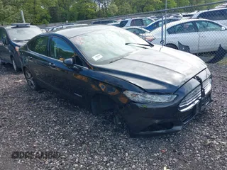 2015 Ford Fusion SE Hybrid with VIN 3FA6P0LU0FR229409, listed as a IAAI auction lot 42272404 with Not provided miles and . Bid and sale history available at DreamBid. Image 1.