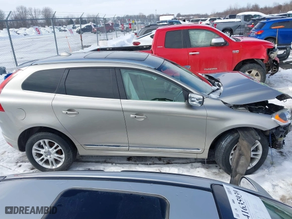 2016 Volvo XC60 T5 Drive-E Premier with VIN YV440MDK5G2796227, listed as a IAAI auction lot 41630864 with 82,251 mi miles. Bid and sale history available at carsss.com. Image 14.
